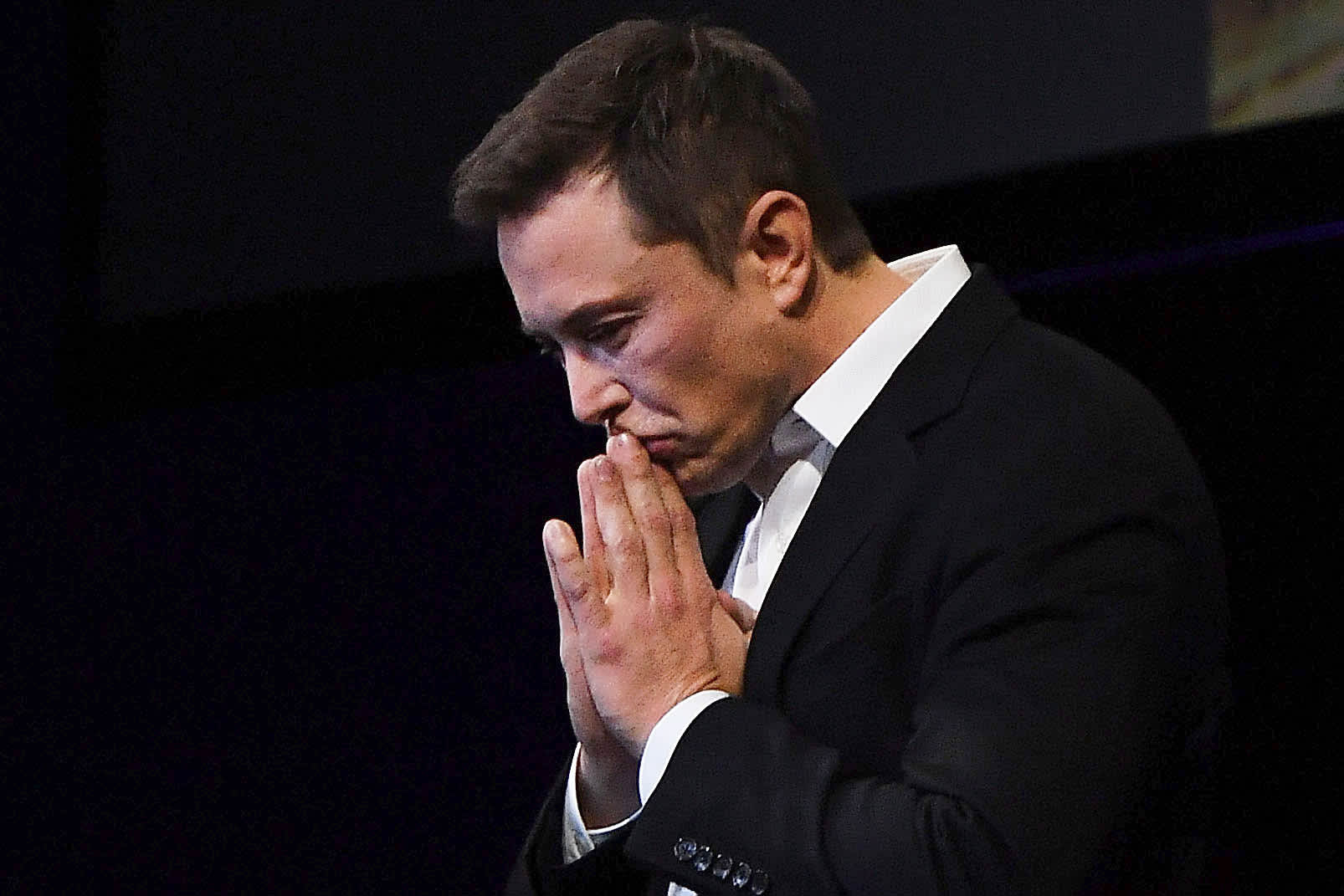 Elon Musk perd 41 milliards en une semaine, déclin des performances des processeurs de PC, alerte du FBI sur une arnaque via Gmail – L’actu tech de la semaine