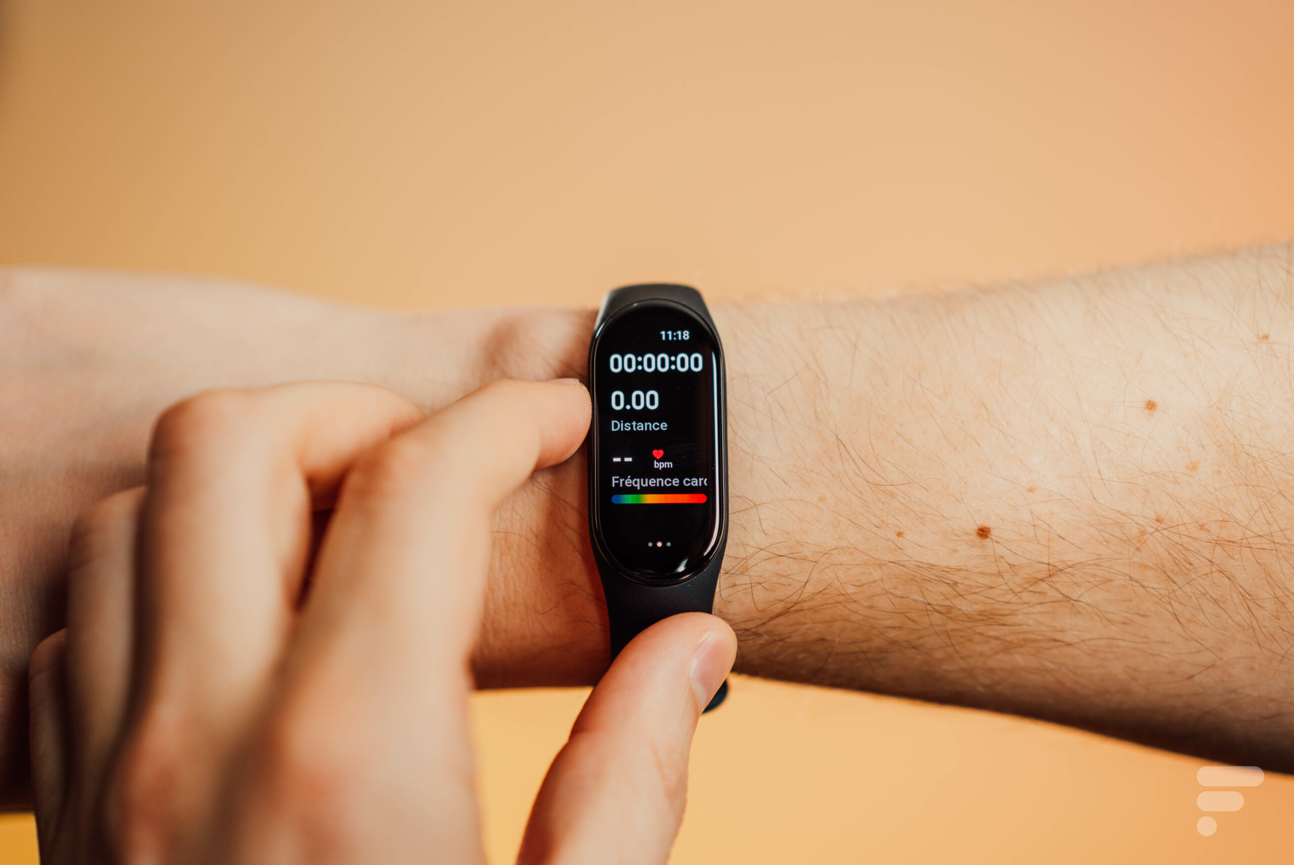 Xiaomi Smart Band 7 vs Huawei Band 7: Le comparatif des fitness trackers  abordables