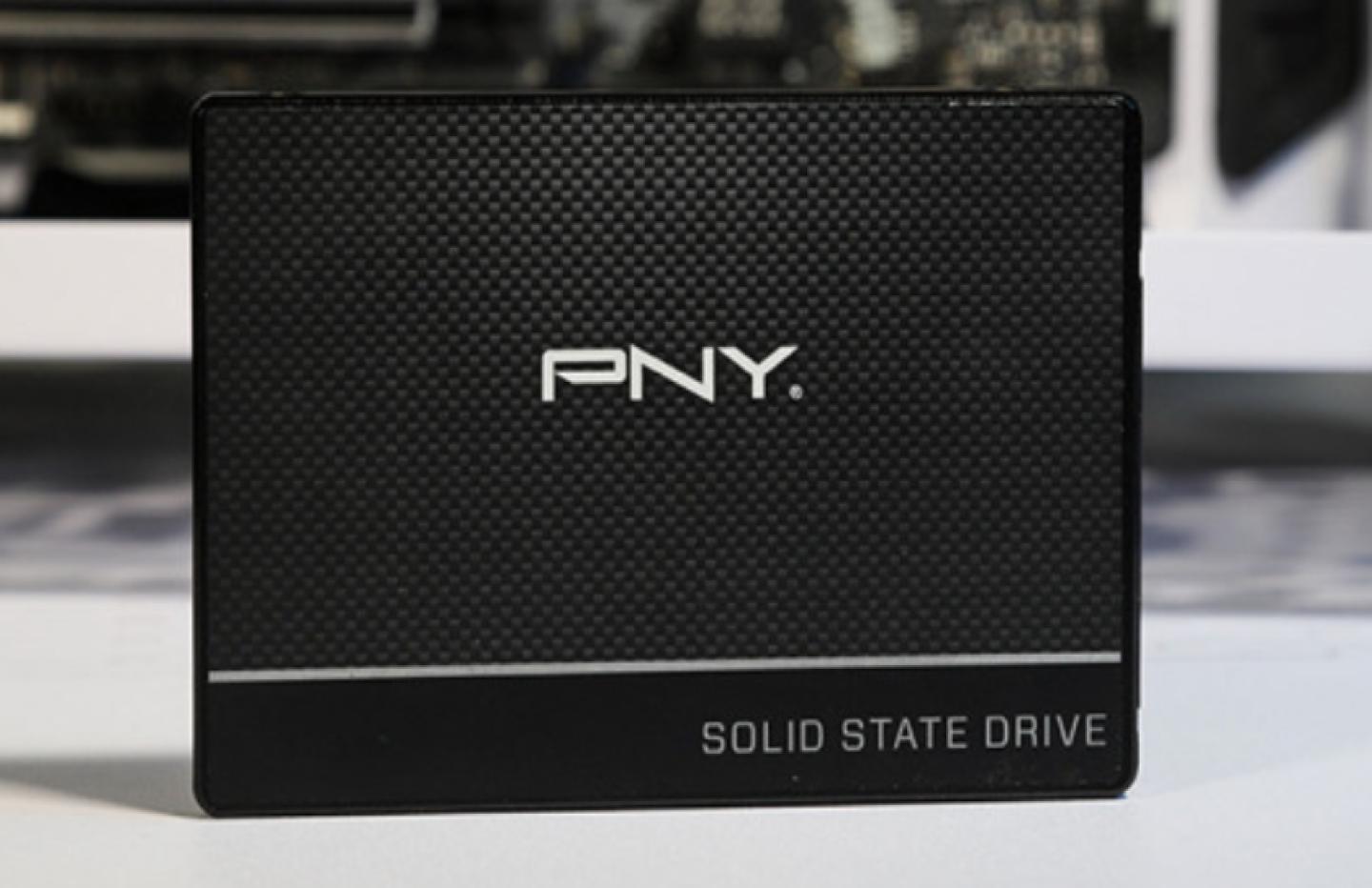 Le performant SSD PNY CS900 de 1 To est à un excellent prix : 64,99 €  seulement