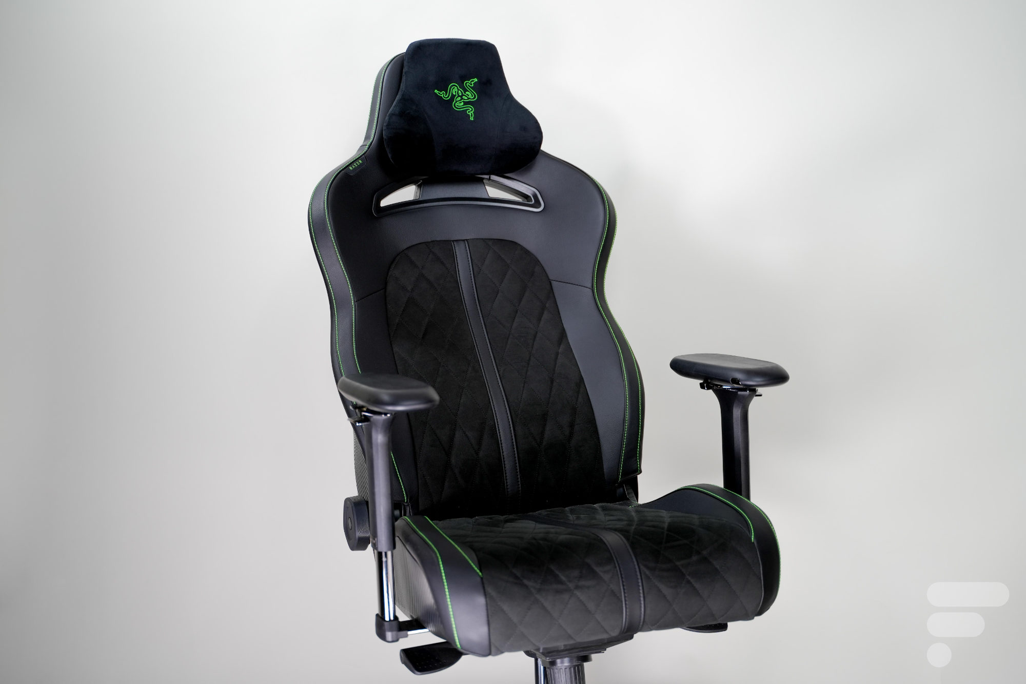Chaise de bureau gaming Razer Tarok Pro X Edition Tissu Noir et vert -  Chaise gaming - Achat & prix