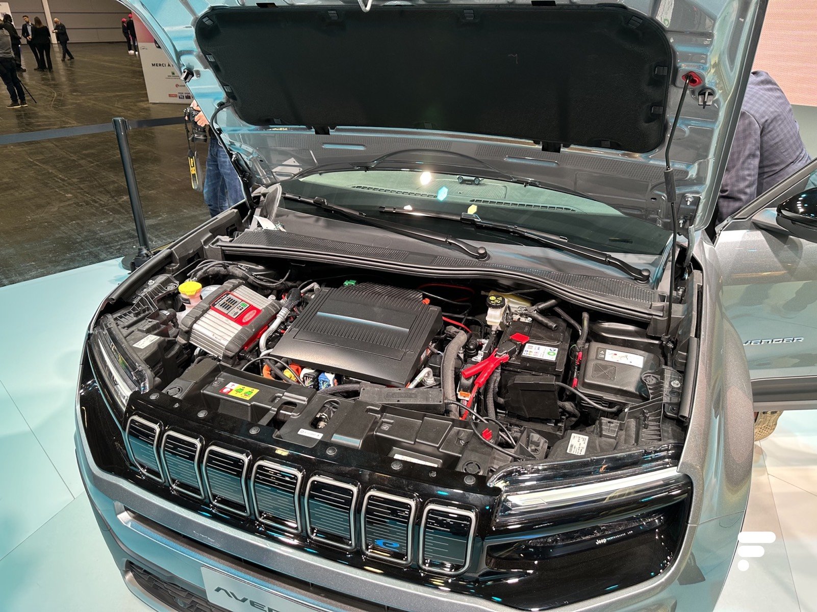Nous avons vu la Jeep Avenger : la première voiture 100 % électrique du  spécialiste des SUV