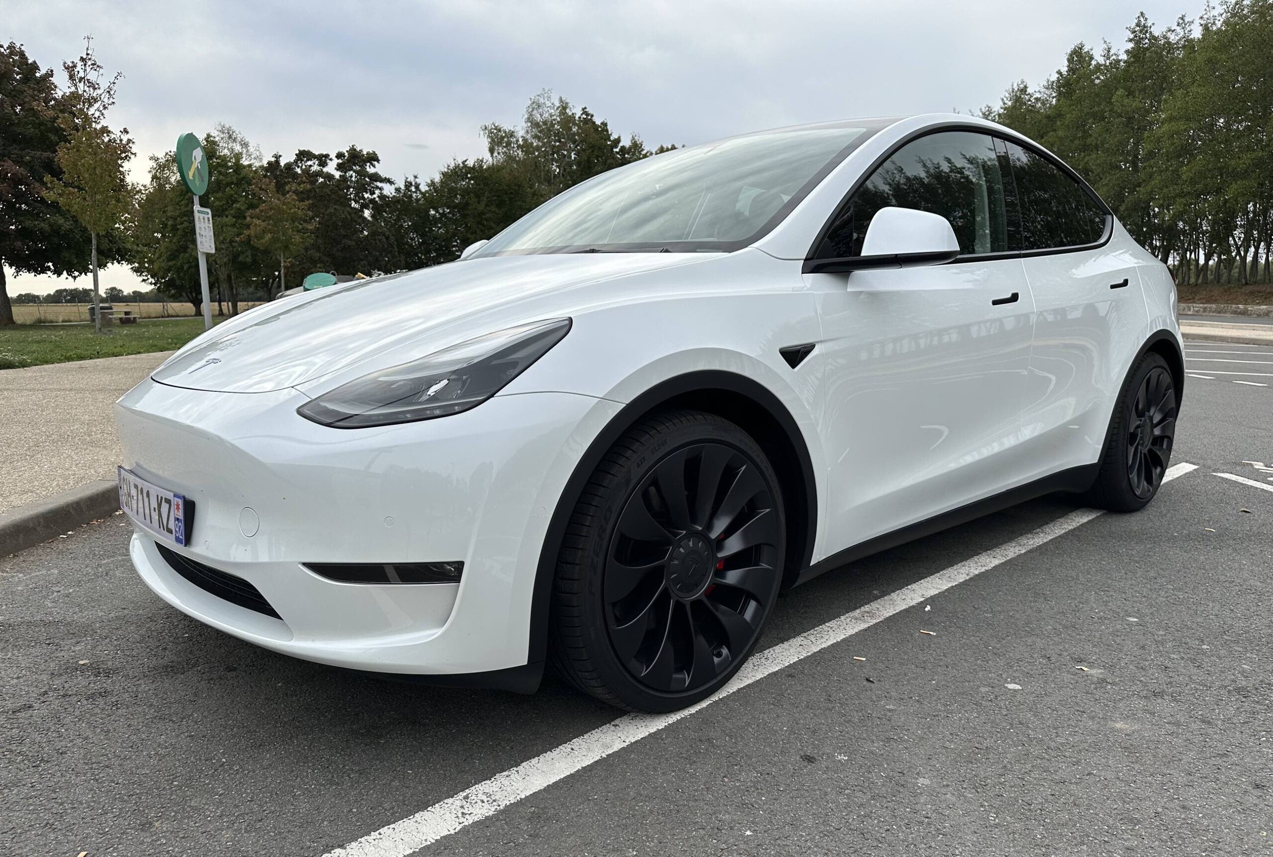 Essai de la Tesla Model Y Performance : le meilleur SUV électrique est bien allemand - Frandroid