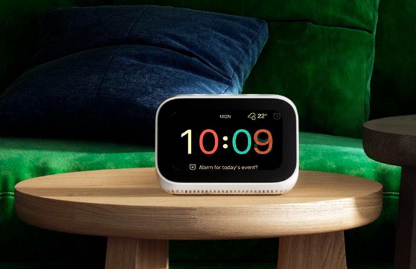 Domotique : Xiaomi lance le Mi Smart Clock, un radio-réveil