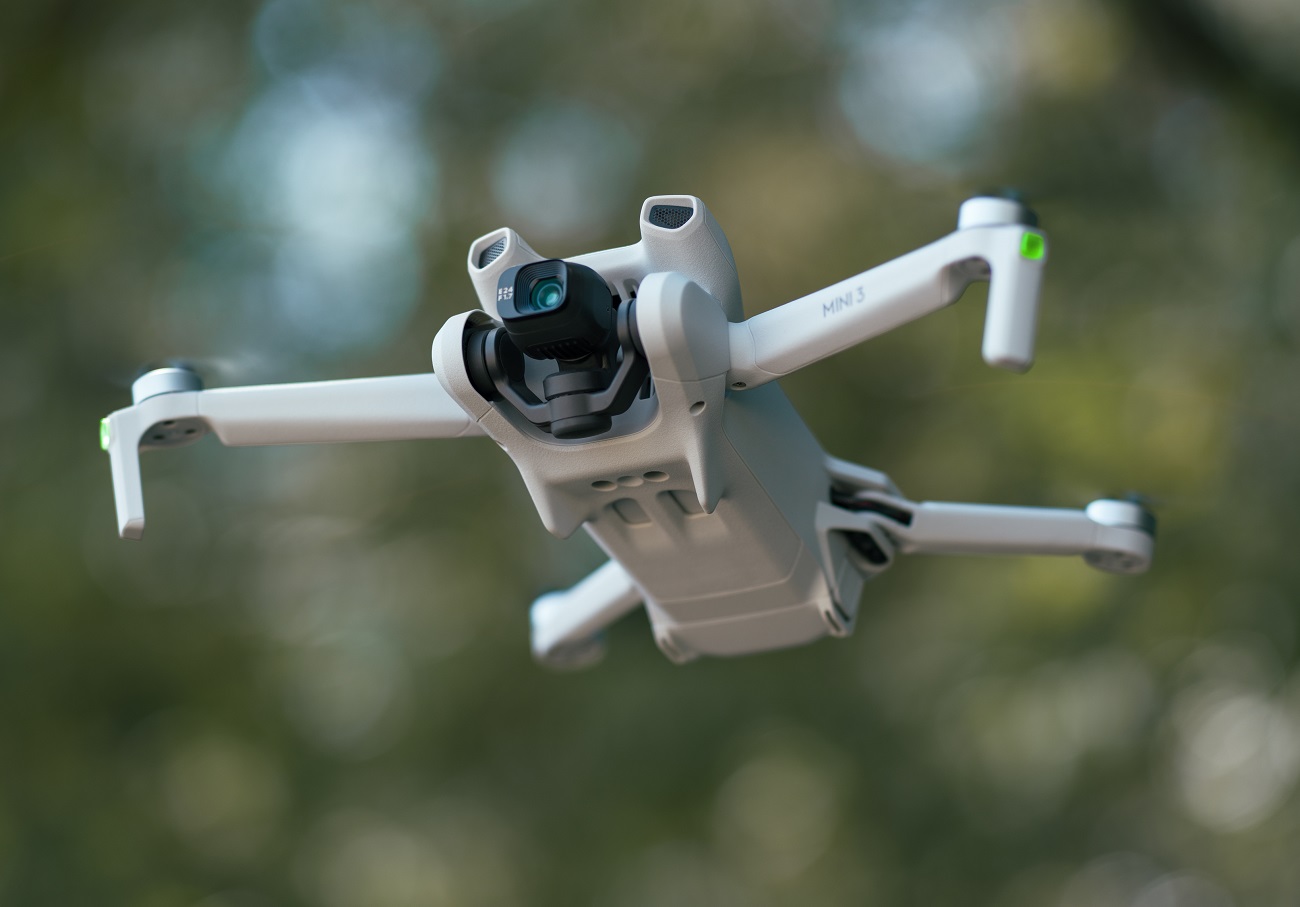 DJI lance le Mini 3 : une version plus accessible de son drone compact, avec la même qualité d'image
