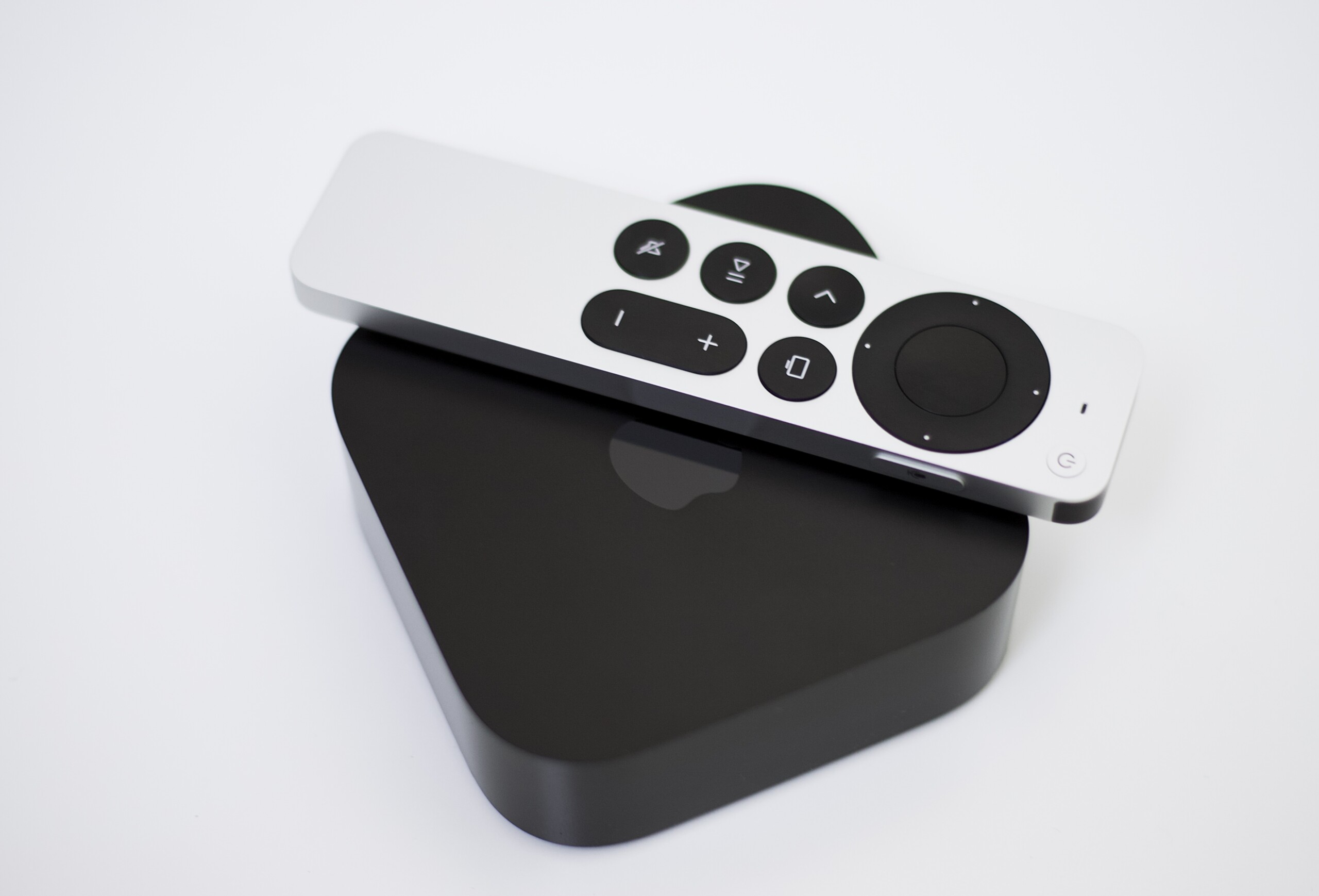 La télécommande Siri pour Apple TV 4K de Free à 20 euros seulement