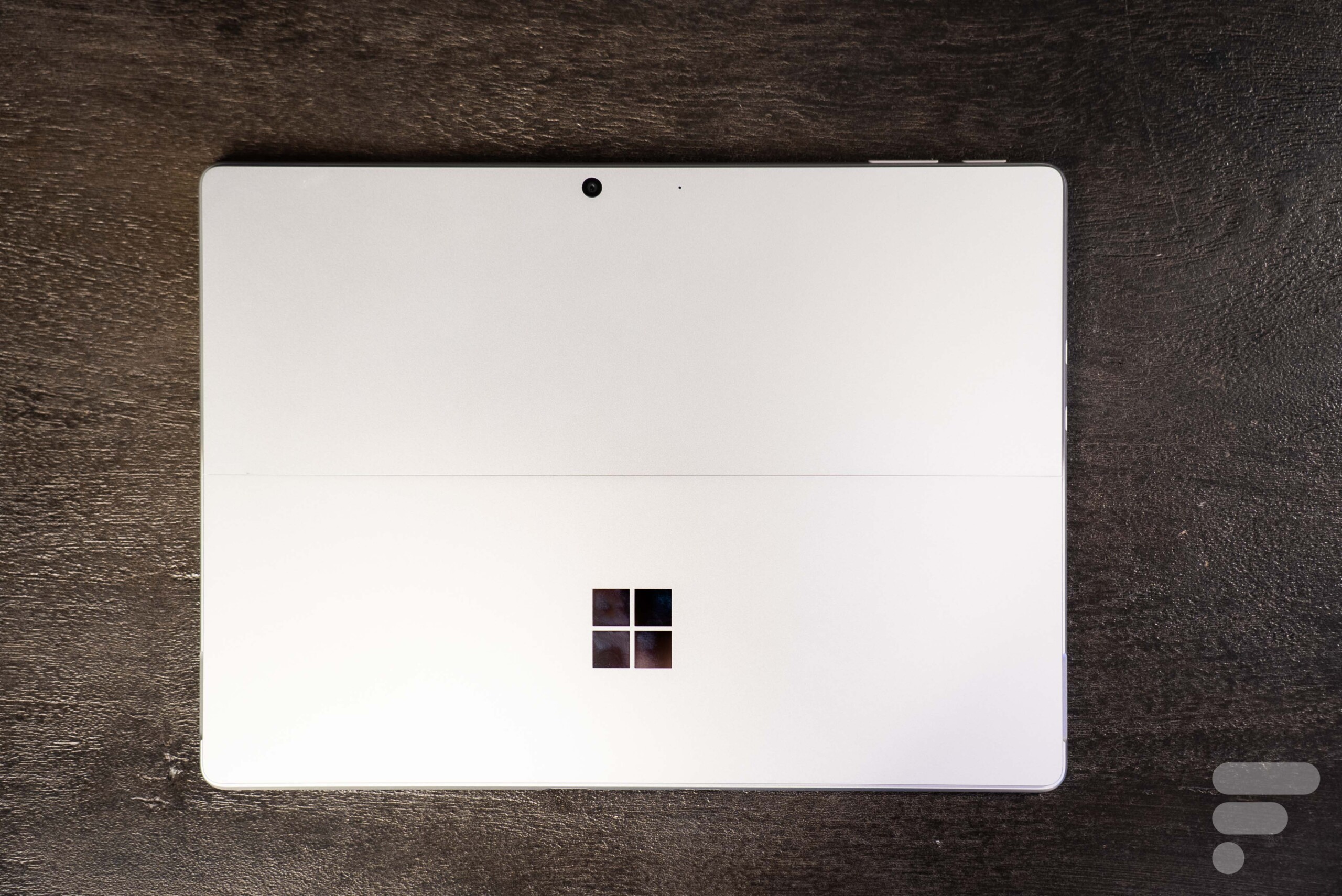 Test Surface Pro 9 i7 : une tablette Windows à 1859€, ça donne quoi ? -  Rotek
