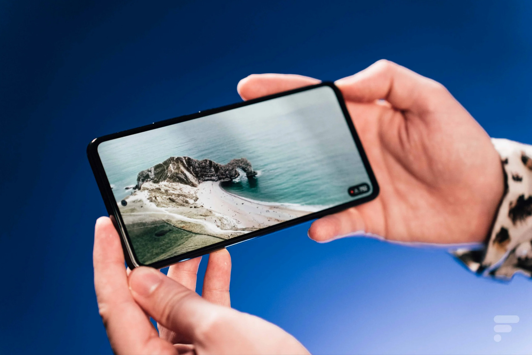 Samsung Galaxy A53 : un prix de plus en plus bas pour ce midship killer  (-100€)