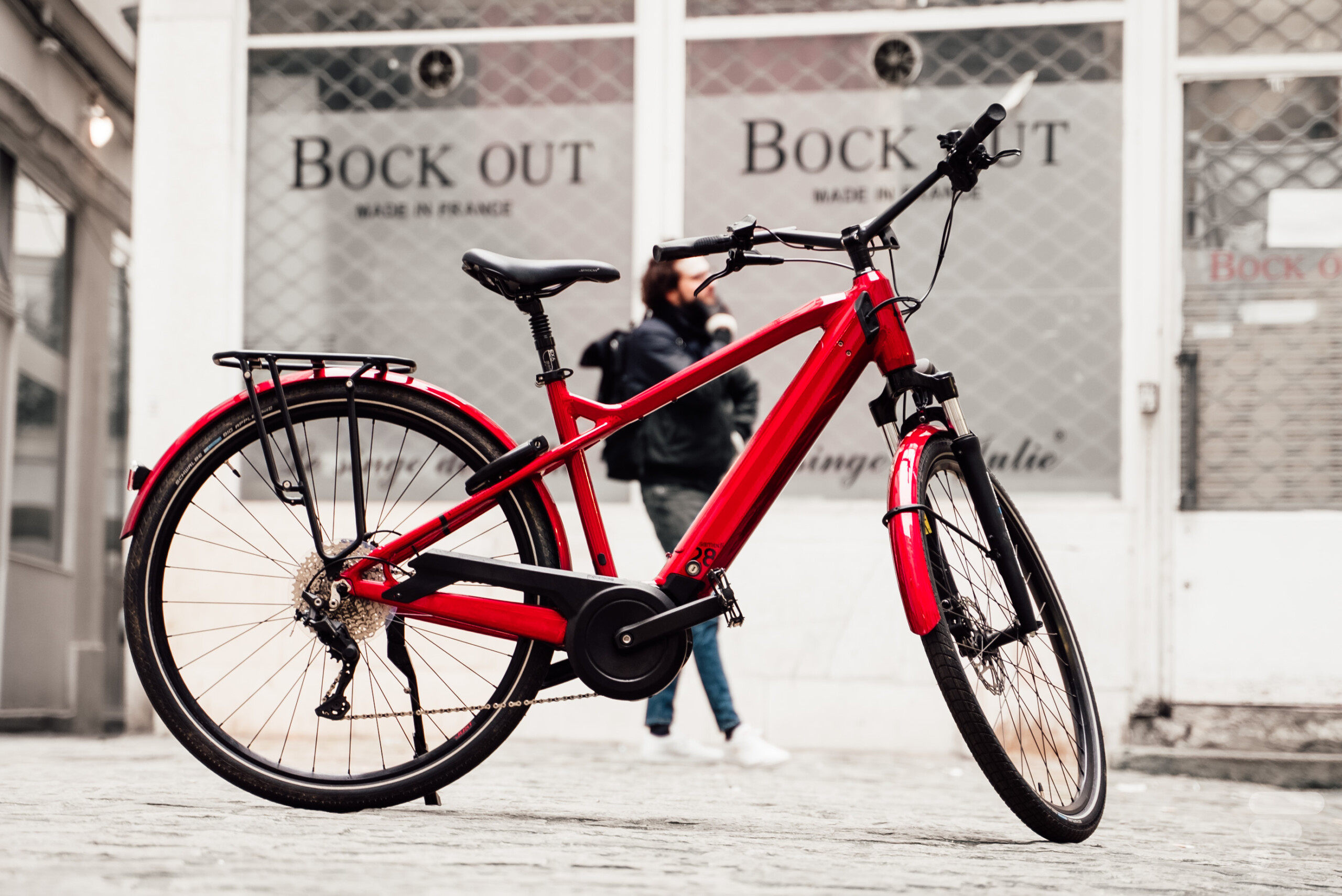Vente flash hallucinante sur ce vélo électrique qui voit son prix fondre de  62% - Le Parisien