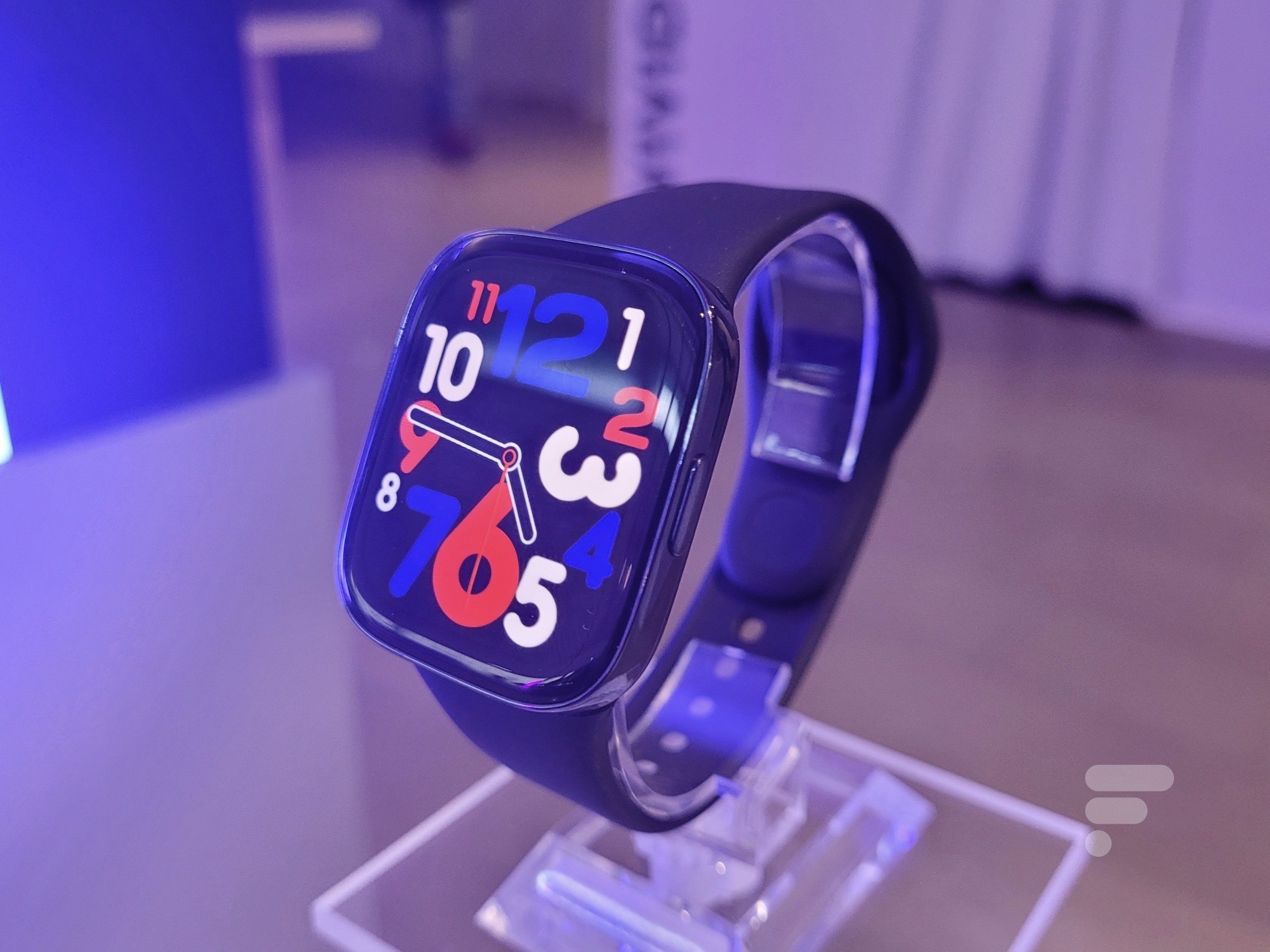 it looks even more like an Apple Watch
