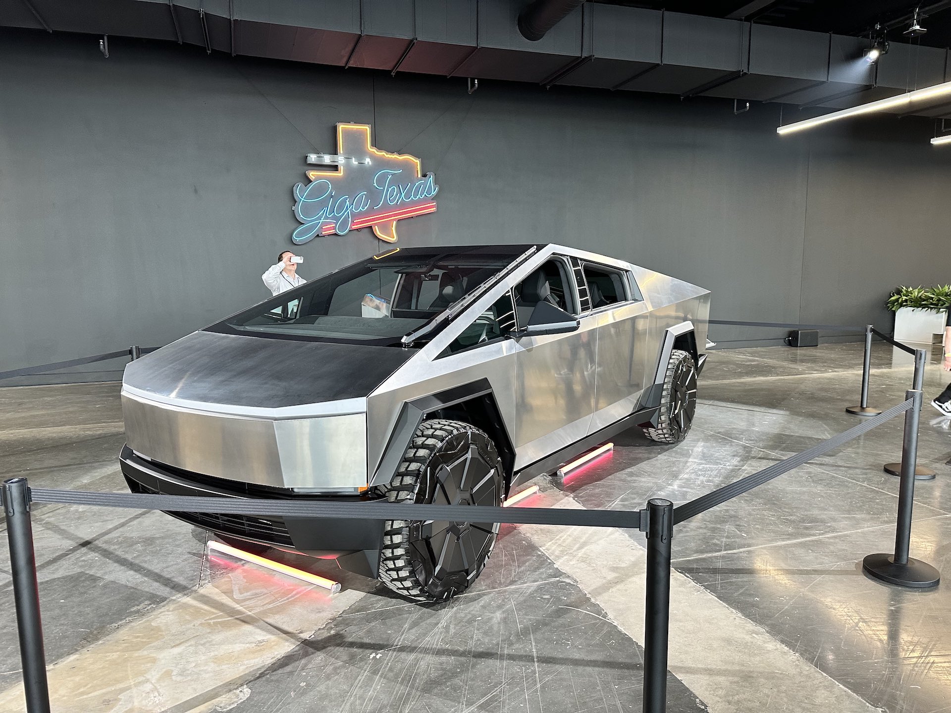 Tesla Cybertruck : tout ce que l'on sait sur le pick-up électrique du  futur