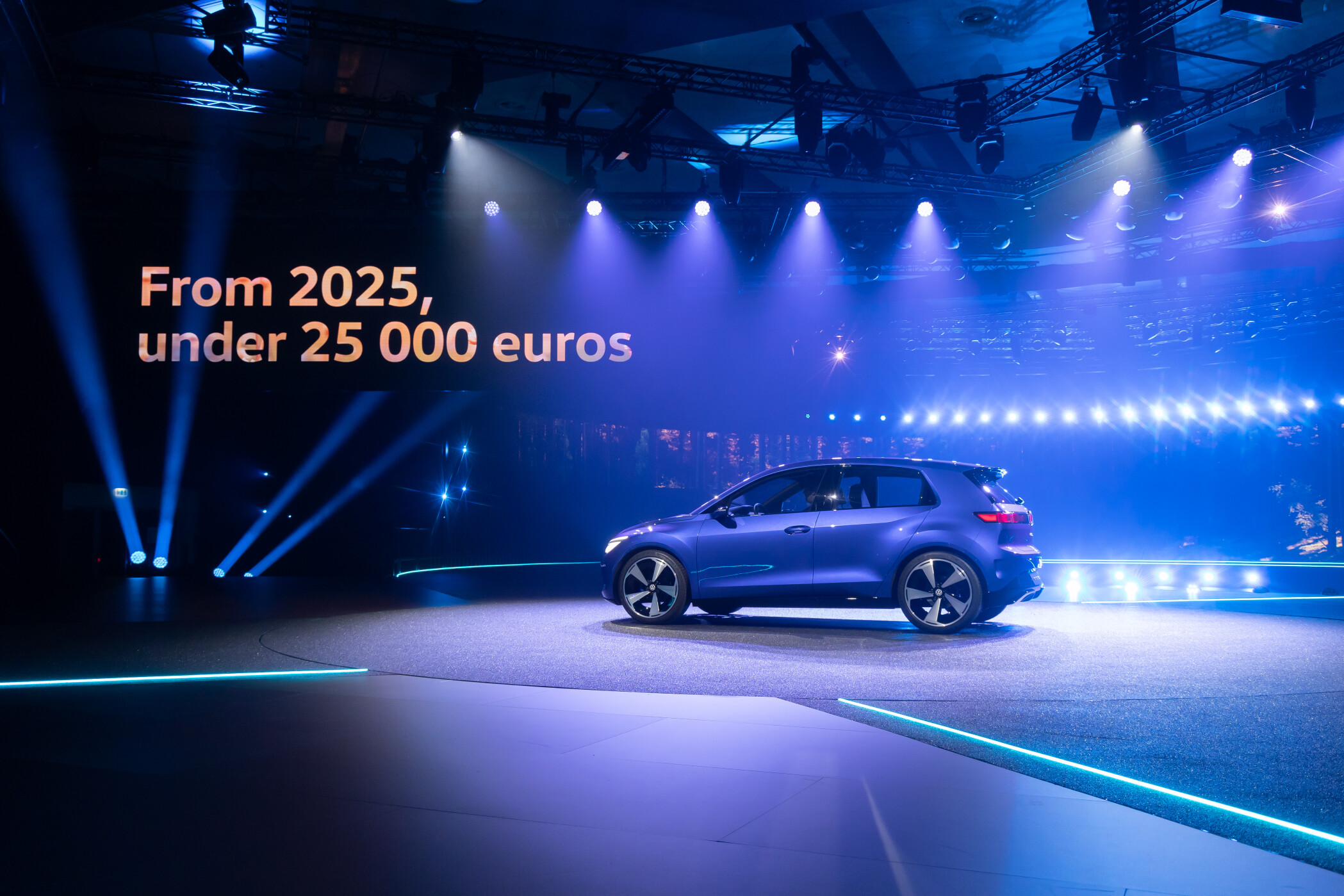 25 000 euros pour 450 km d’autonomie : cela peut-il suffire à vous faire acheter une voiture électrique ?