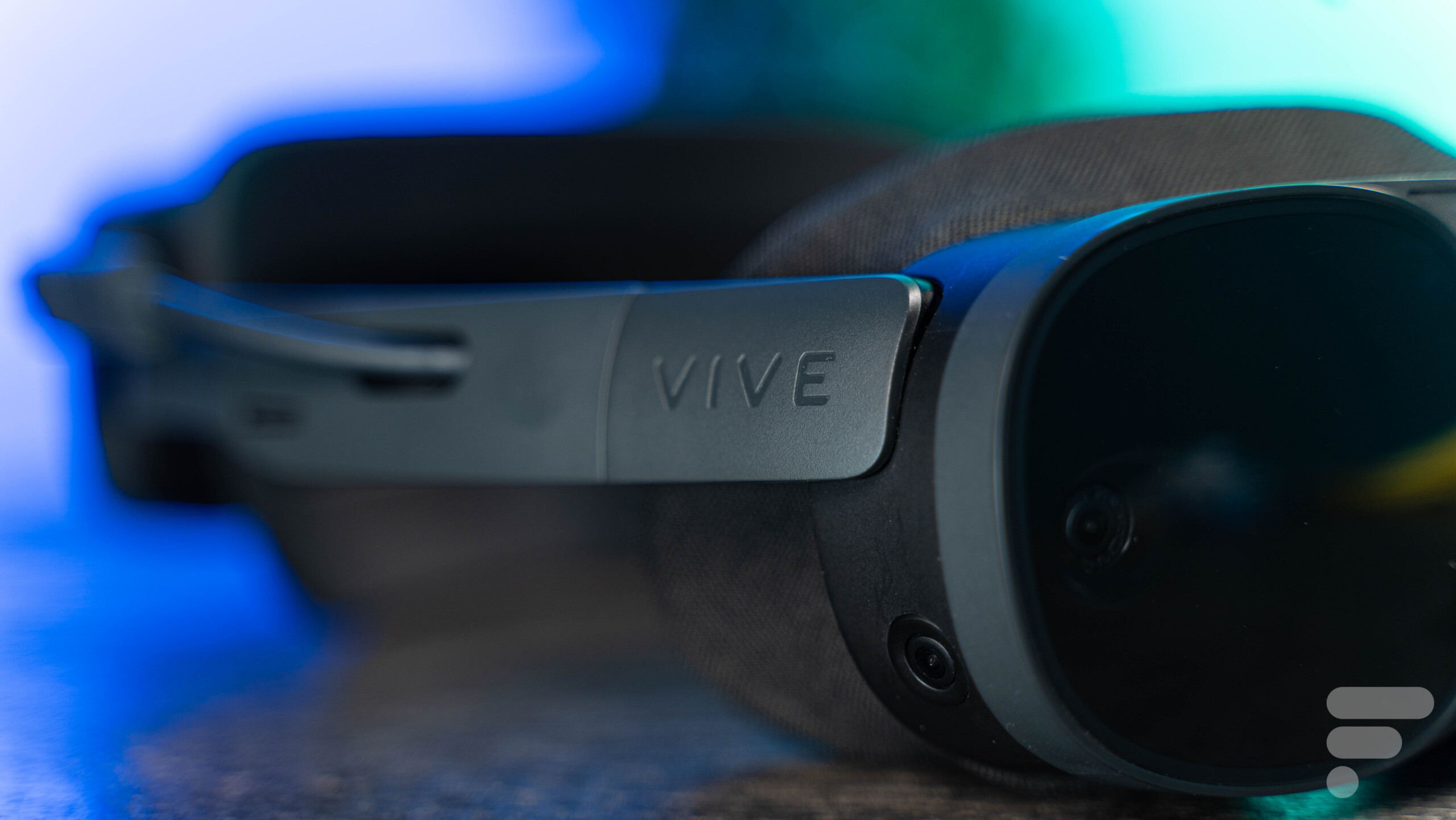 HTC Vive XR Elite - Casques VR sur Son-Vidéo.com