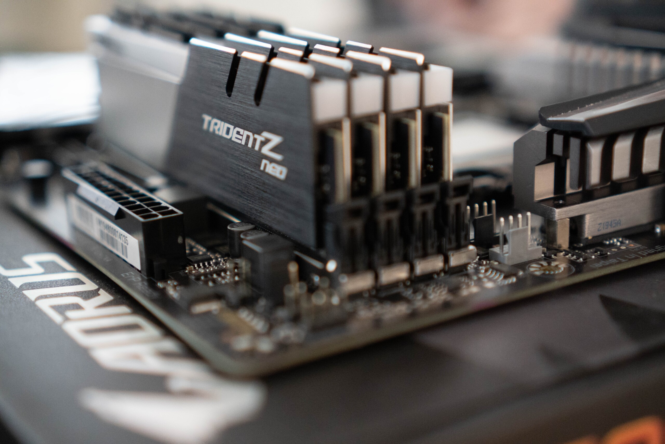 DDR4 et DDR5 : les prix de la mémoire RAM devraient augmenter à la fin de  l'année