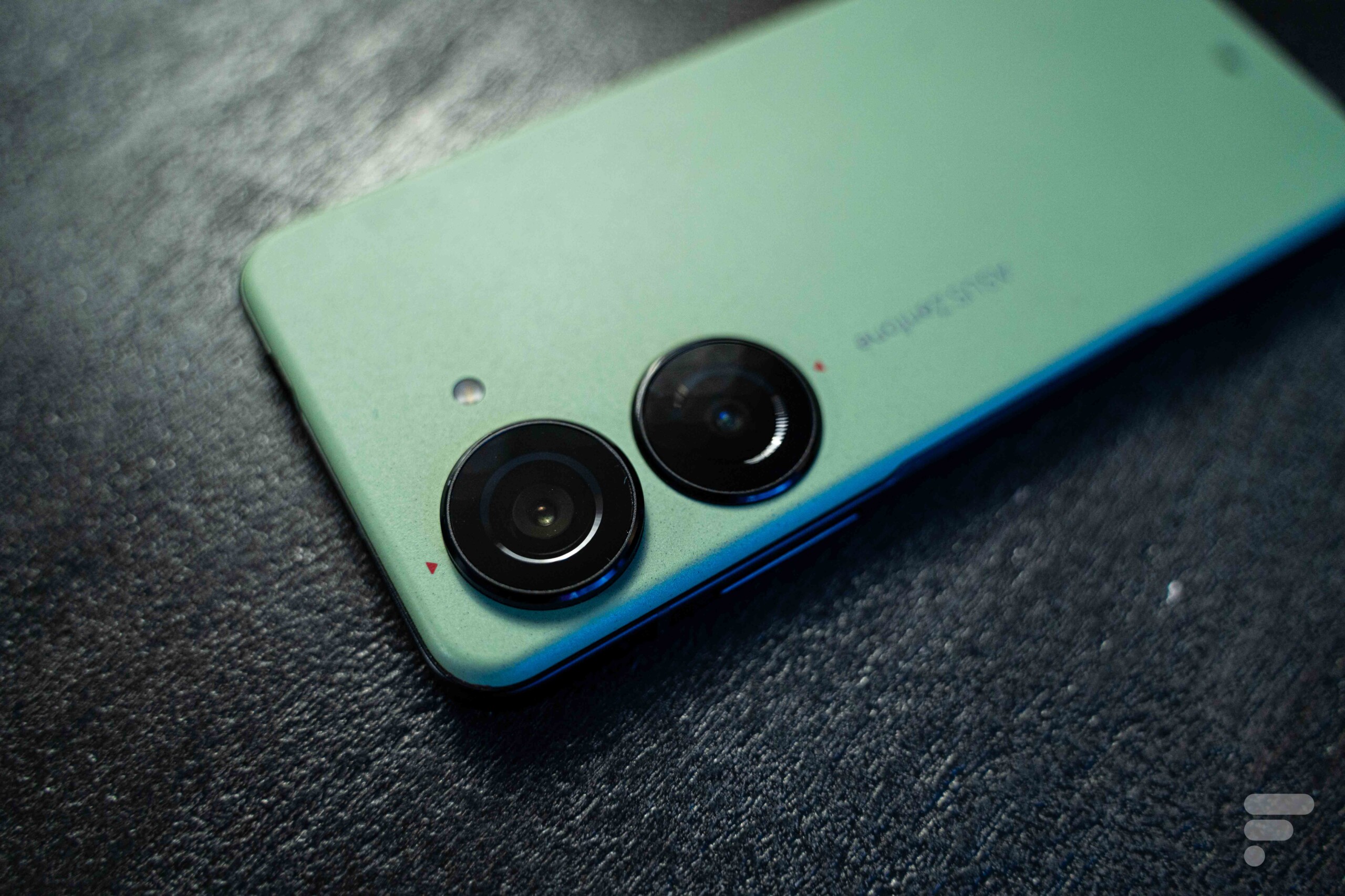 Asus Zenfone 10 : Le smartphone tant attendu est maintenant disponible en  précommande aux États-Unis