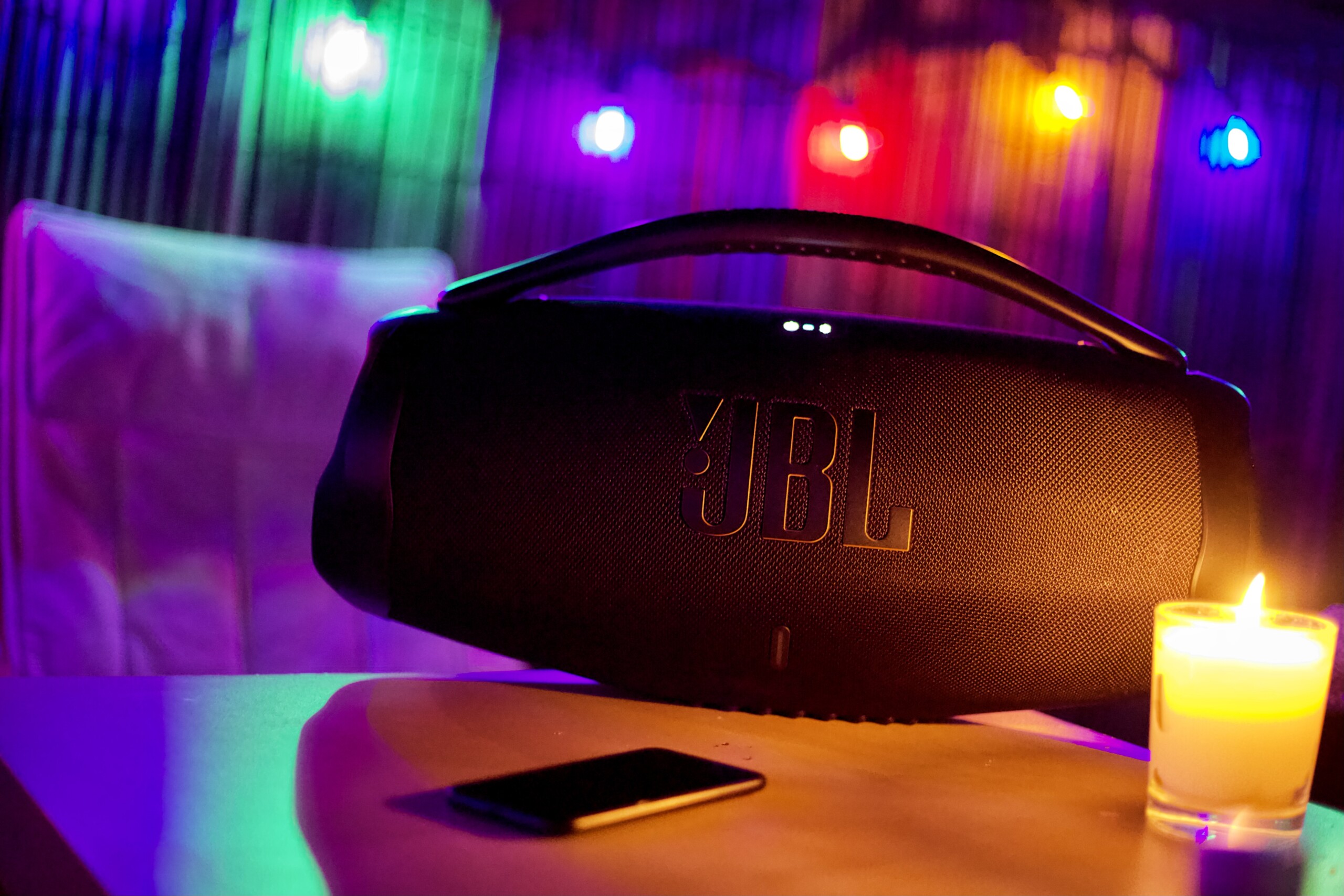 JBL Boombox 2 – Enceinte Bluetooth portable – Son ultra puissant – Modes de  son intérieur & extérieur – Autonomie 24 hrs – Étanche pour piscine 