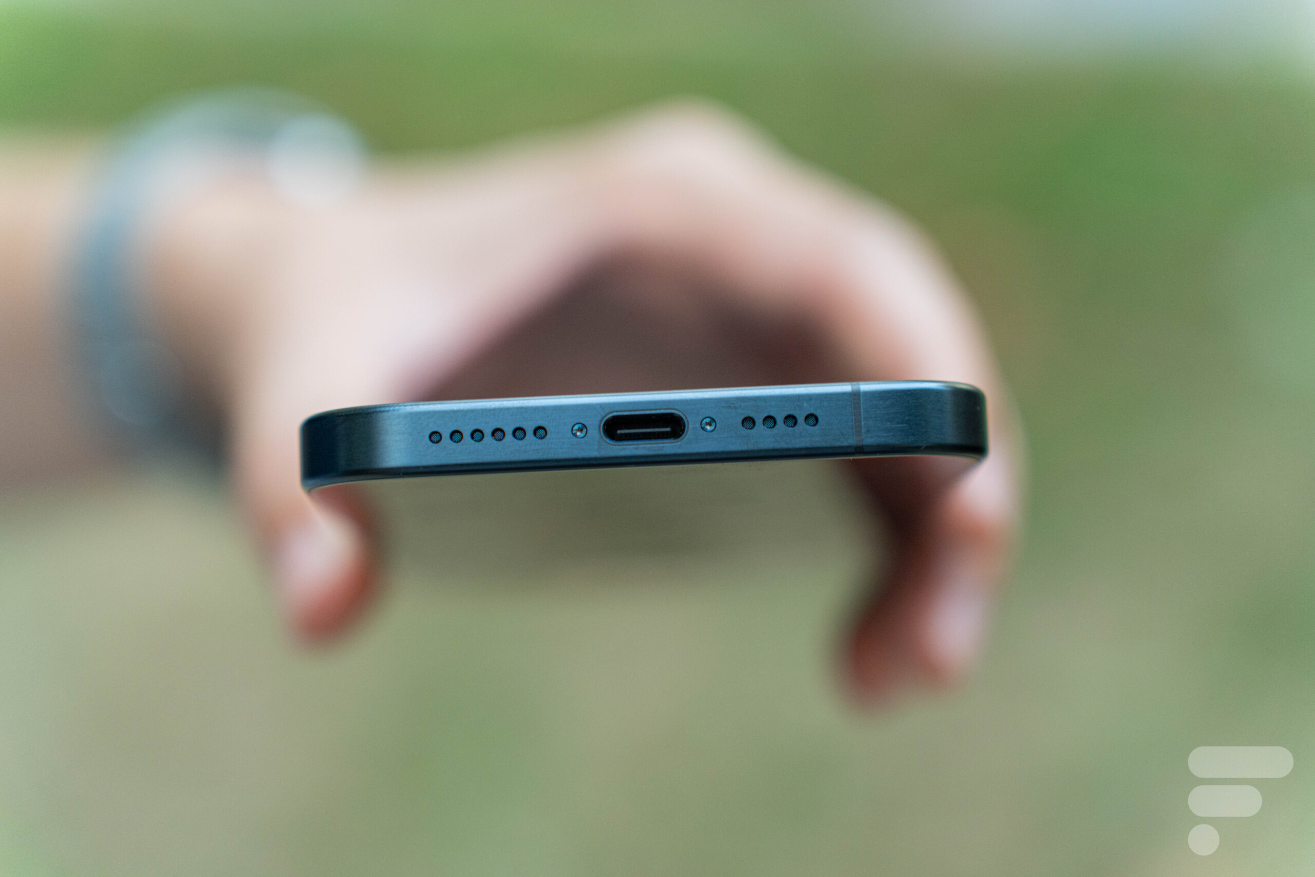 USB-C, vitesse de charge, chauffe et compatibilité Android : on a tiré  l'affaire iPhone 15 au clair avec DXOMARK