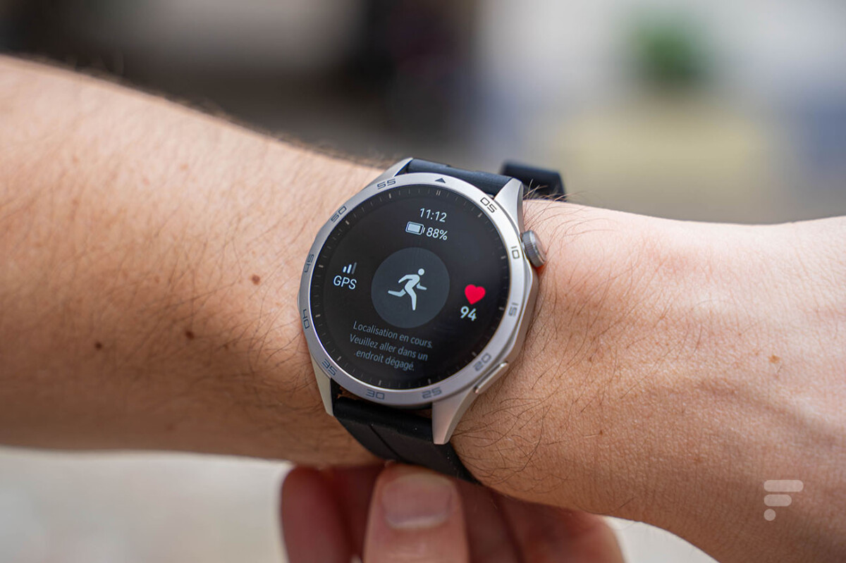 La Huawei Watch GT 4 est dotée d'un suivi GPS