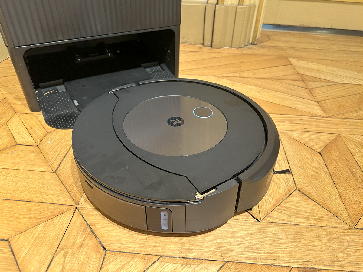 Aspirateur robot et vadrouille iRobot Roomba Combo j5+ à vidage automatique
