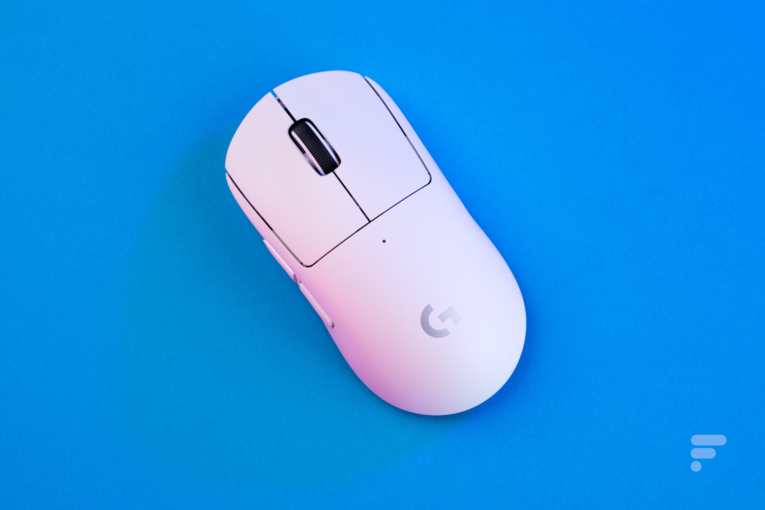 Powerplay : Logitech lance la première souris sans fil qui se recharge toute  seule