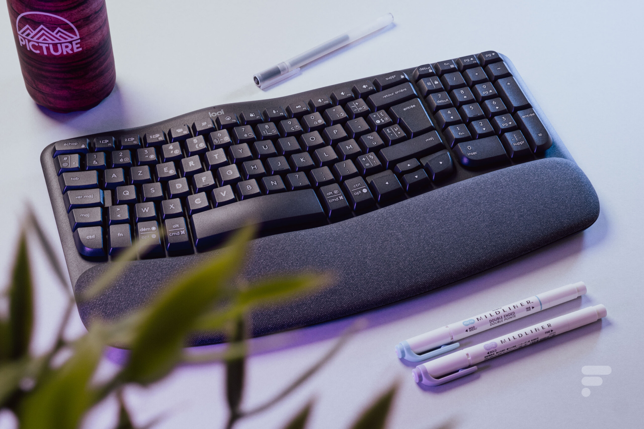 À la recherche d'un bon clavier gaming ? le Logitech G910 affiche une promo  haute en couleur - Numerama