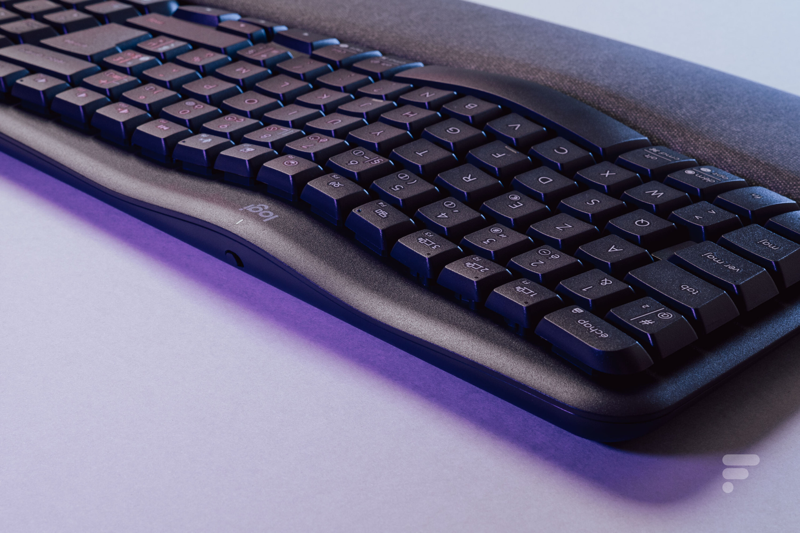 Logitech Wave Keys clavier ergonomique sans fil avec repose