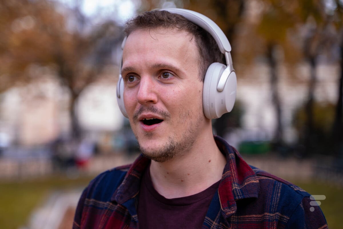 Le casque Bose QuietComfort Ultra Headphones peut être utilisé pour passer des appels
