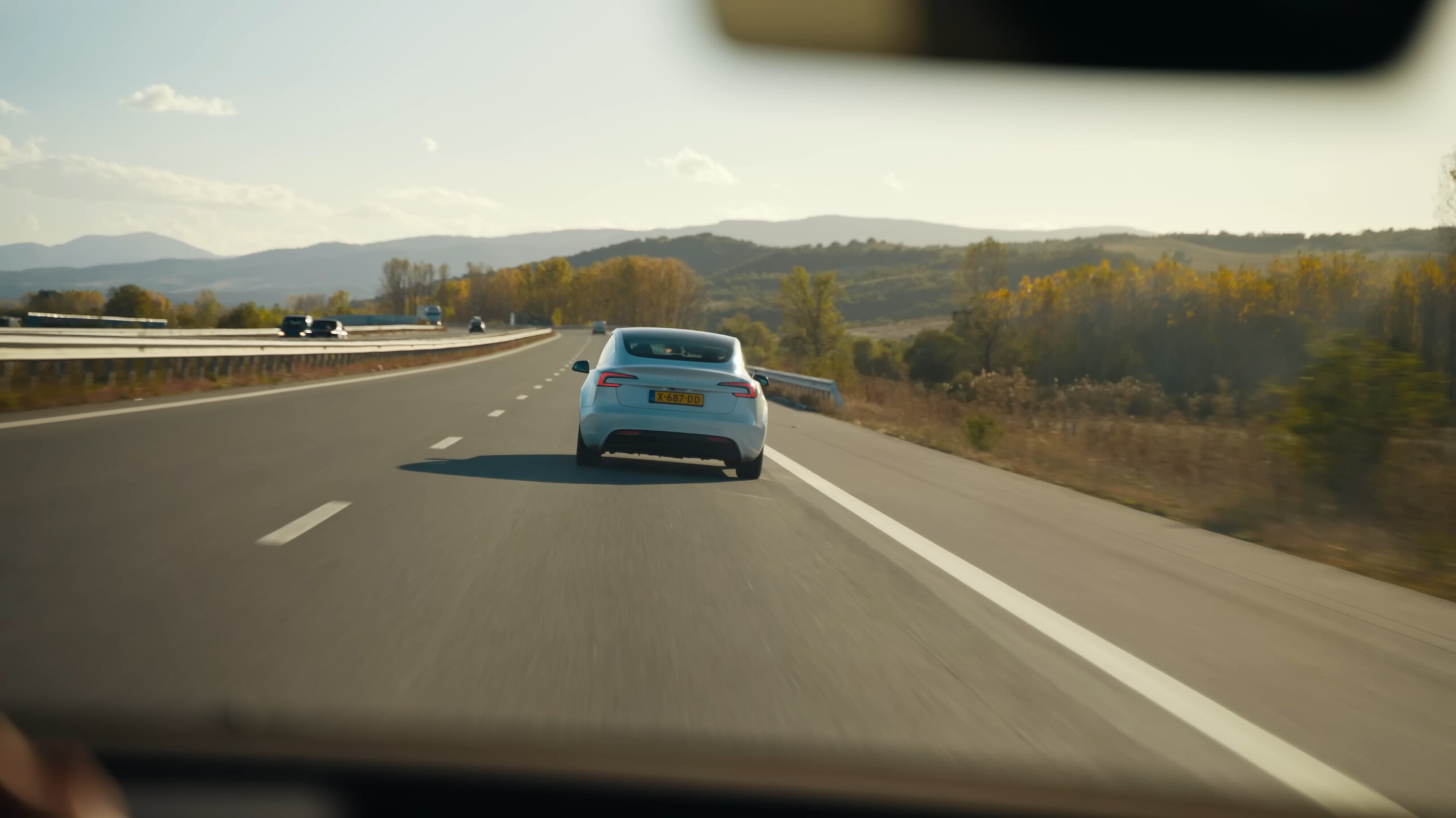 Cette nouvelle fonction des Tesla Model 3 ravira les passagers comme le  conducteur