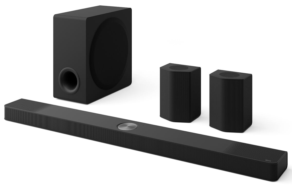 The LG S95TR soundbar