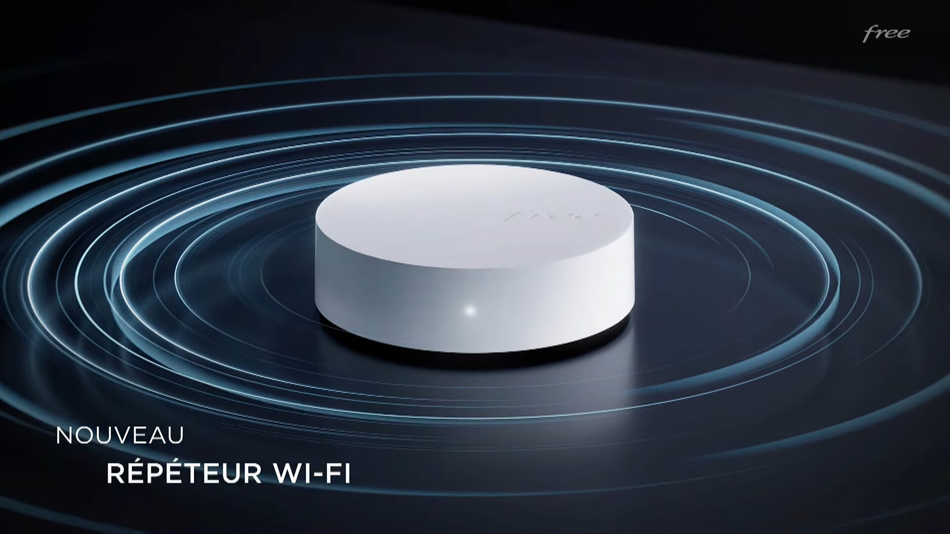 Free propose son répéteur Wi-Fi aux clients équipés d'une Freebox Révolution  - Next