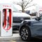 Tesla va aider les conducteurs de toutes les voitures électriques à se recharger en France cet été avec ces nouveautés