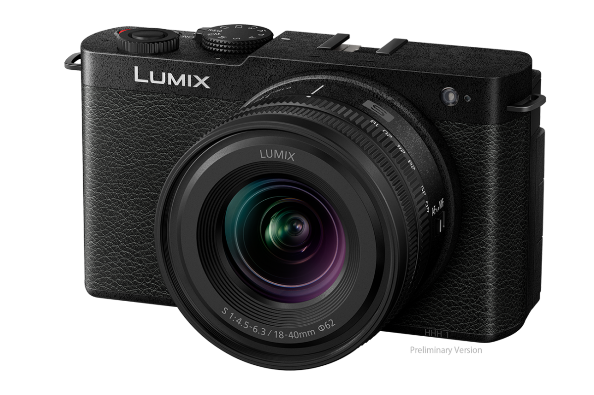 Le Lumix S9 avec l'objectif 18-40 mm