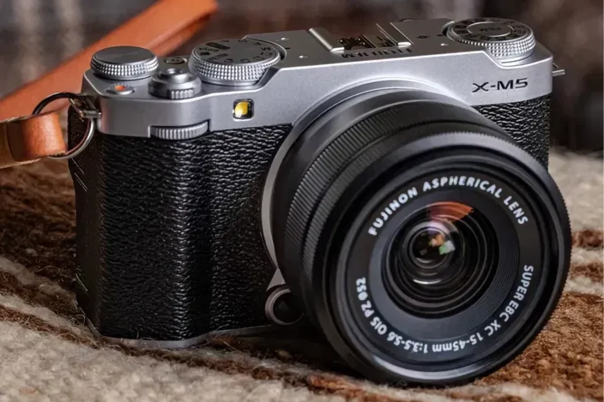 Le Fujifilm X-M5