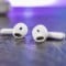 Les AirPods 4 avec réduction de bruit active profitent d'une belle petite ristourne sur Amazon