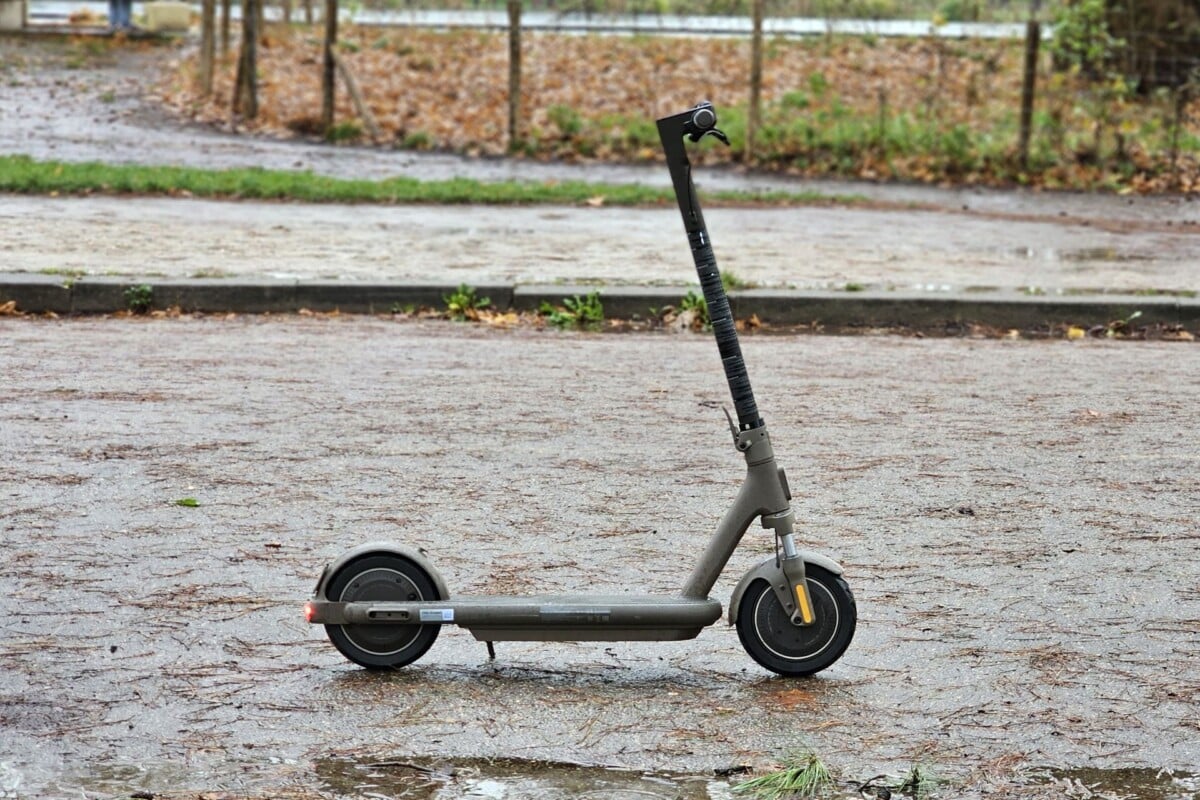 Xiaomi Electric Scooter 4 Pro Max profil