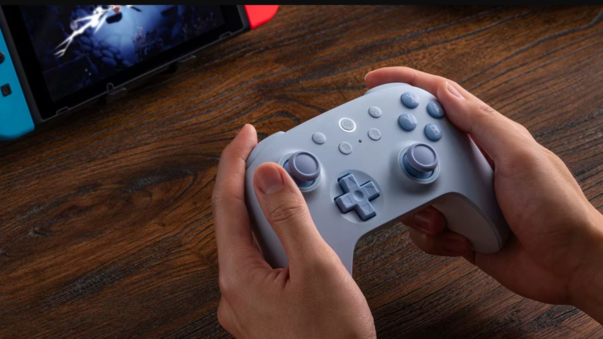 Déjà abordable, la manette Bluetooth 8BitDo Ultimate 2C est à -26% pour jouer sur Switch