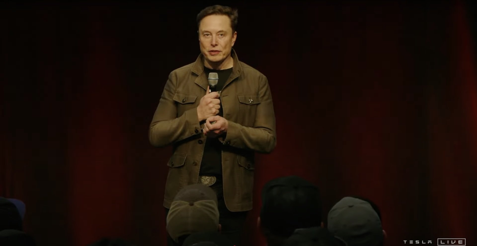 « Ne vendez pas vos actions Tesla » : Elon Musk prend officiellement la parole pour éteindre l’incendie